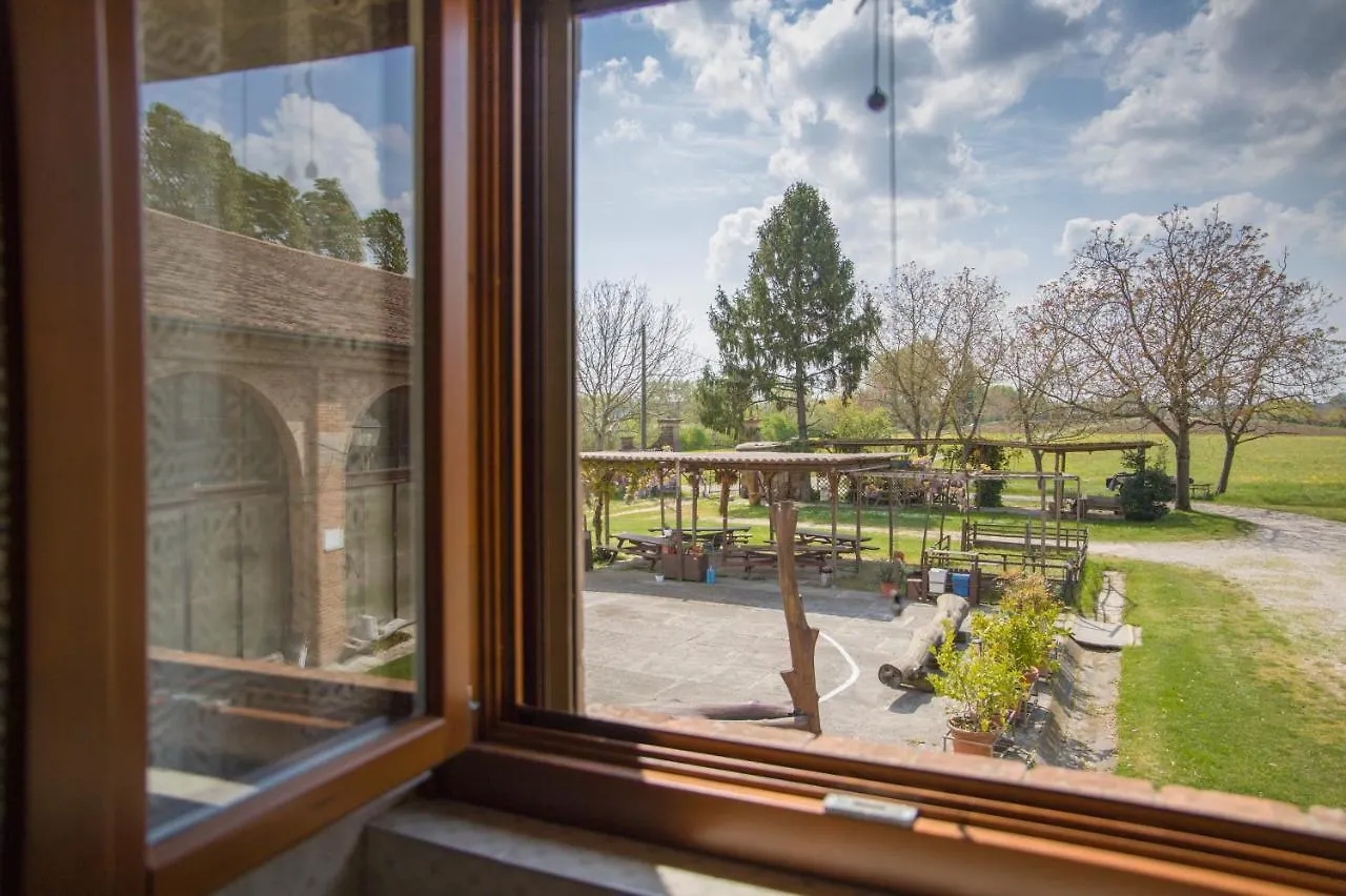 Farm stay Agriturismo Corte Galvagnina Villa Cesole